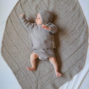 Leaf blanket